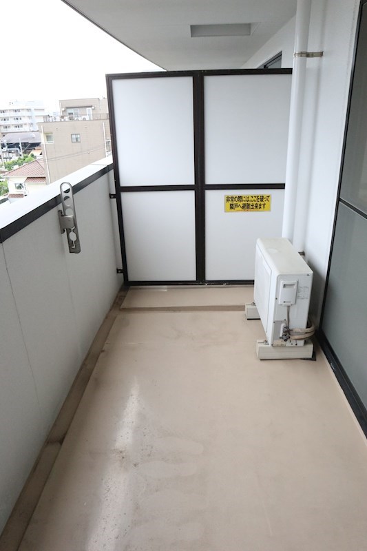 シャトー・ド・グリシーヌ ベランダ