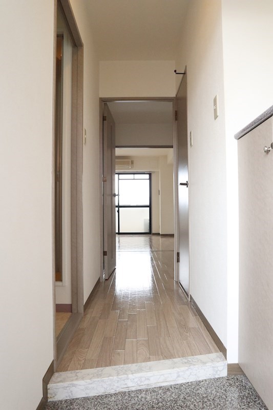 シャトー・ド・グリシーヌ 玄関