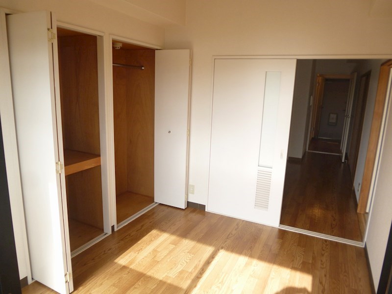 シャルマン・シェソワ ベッドルーム