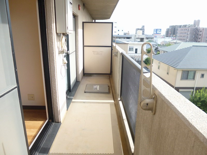 シャルマン・シェソワ ベランダ