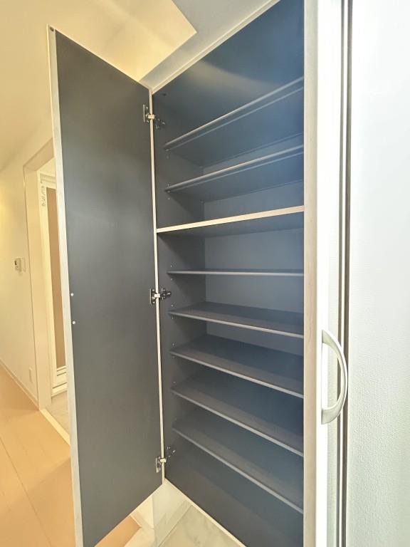 ケイ・ヴィラージュ 玄関