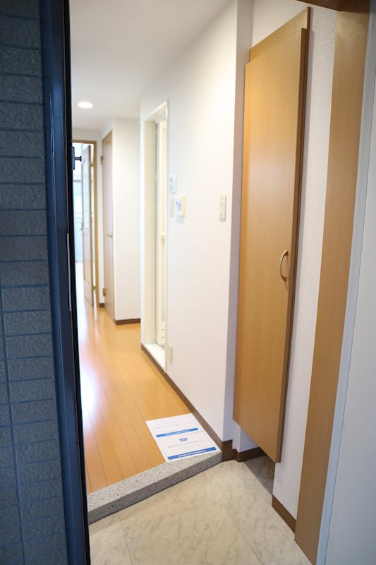 ステラ新丸子 玄関