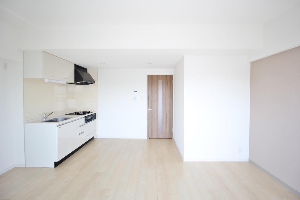 While 椿 リビング