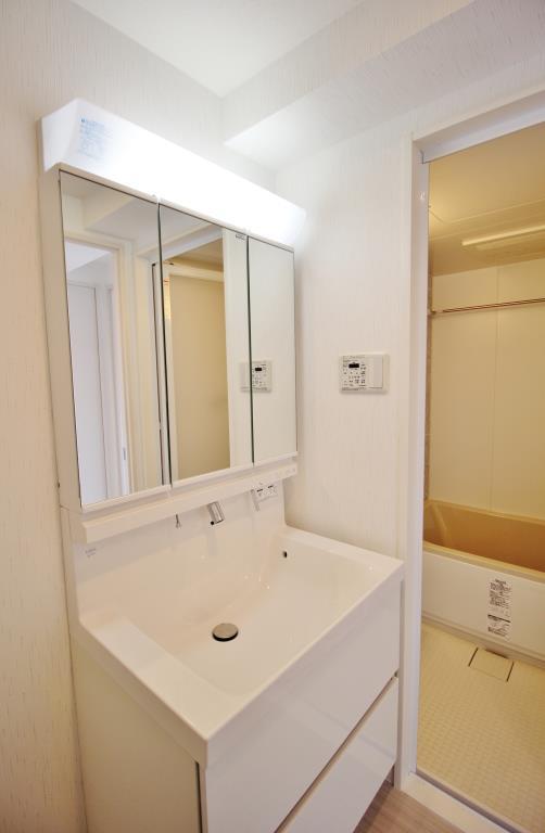 While 椿 その他15