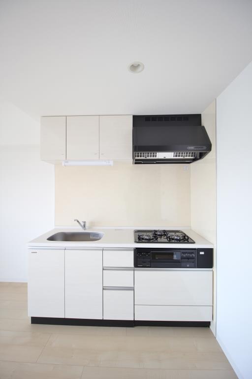 While 椿 キッチン