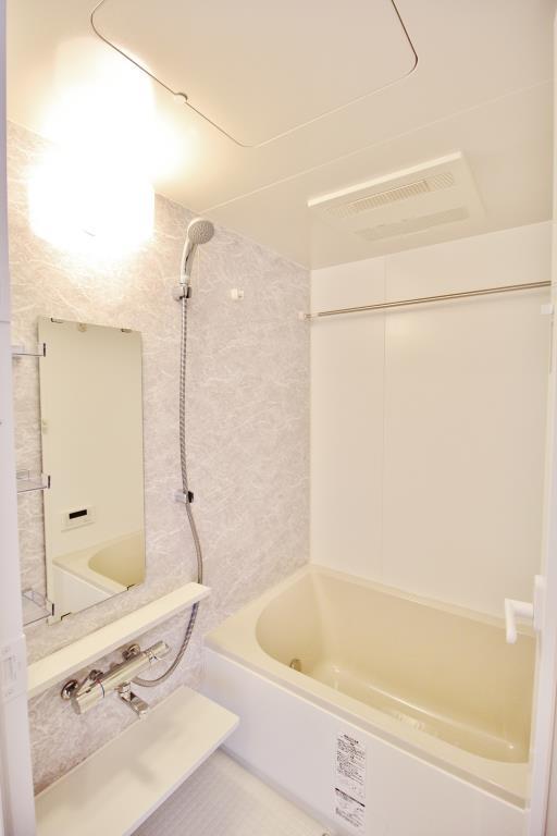 While 椿 風呂画像