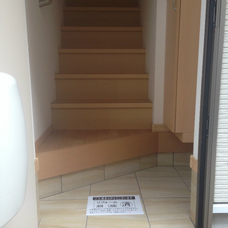 クローバーヒルズ 玄関