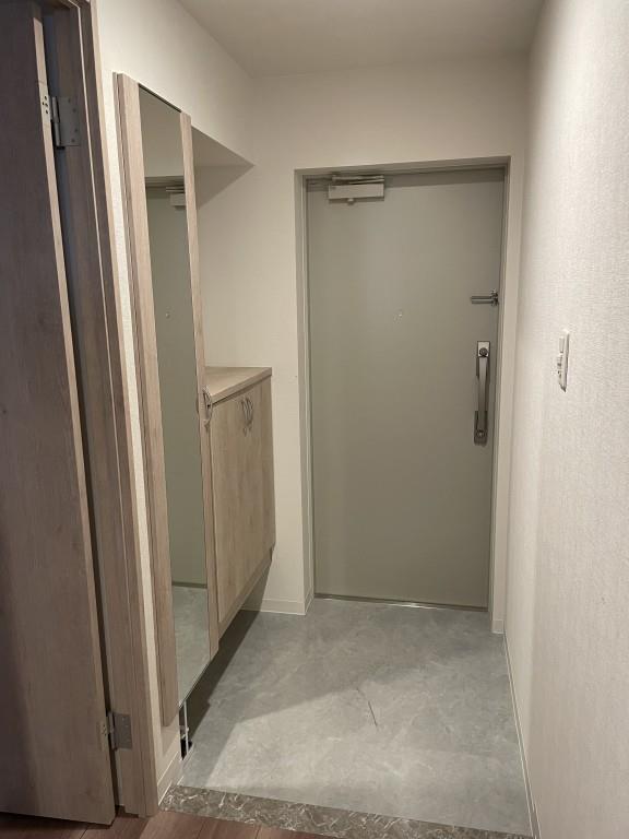 GARDEN COURT A 高島平 玄関