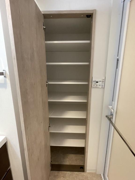 GARDEN COURT A 高島平 玄関