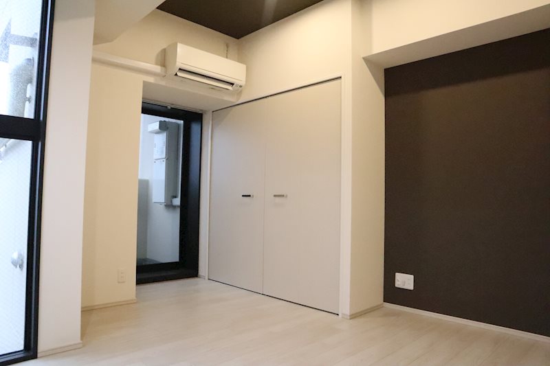 HR FRONT REGAL ドームウエスト ベッドルーム