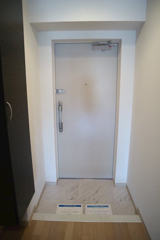 アルコバレーノ 玄関