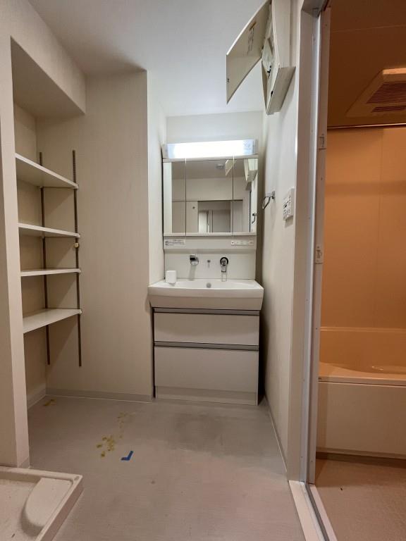 江坂 和 その他9