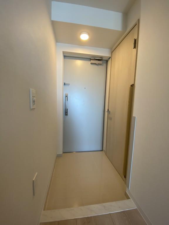 グランレーヴ東尾久 玄関