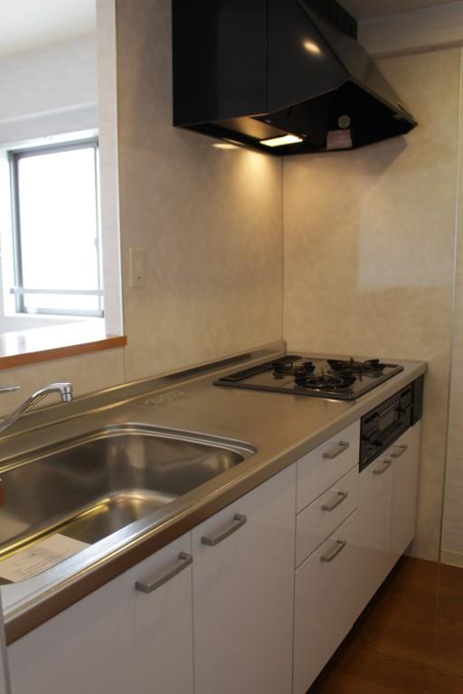 クリスタルコート キッチン