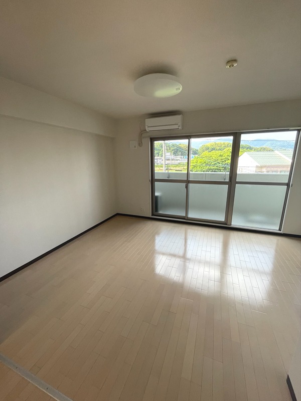 アルベロ リビング