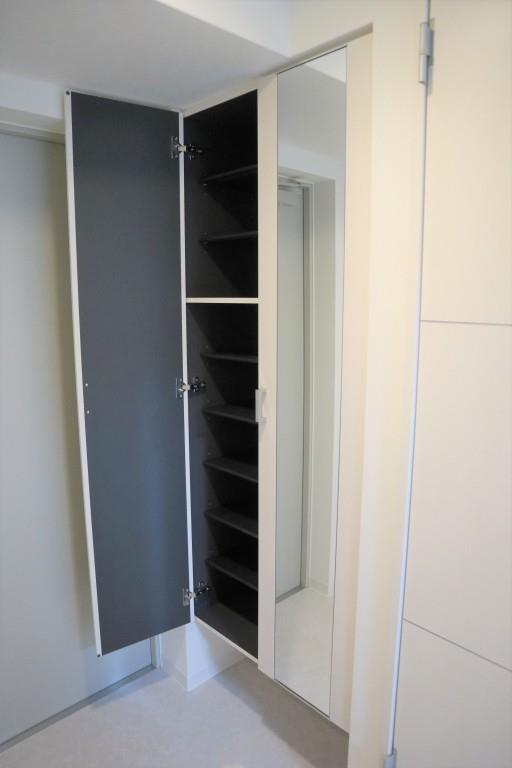 グランパシフィック今里Luxe 玄関