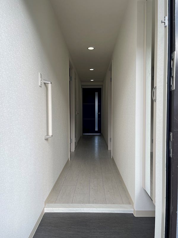 カビサ千里中央 玄関