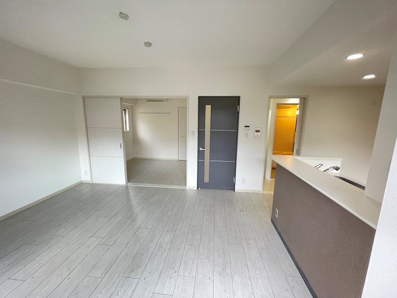 カビサ千里中央 リビング