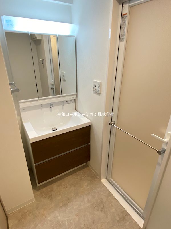 シャルム・Y・M その他1