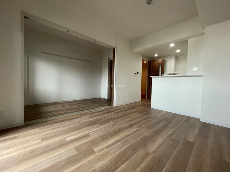 グランドール京都 リビング