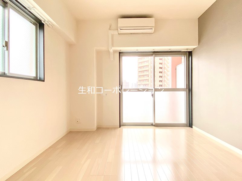 Apartment 桜 リビング