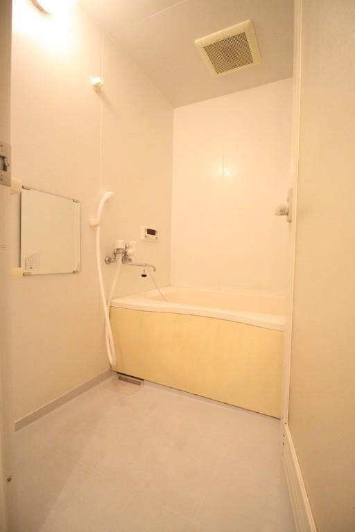 ジョワ ドゥ ヴィーヴル 風呂画像