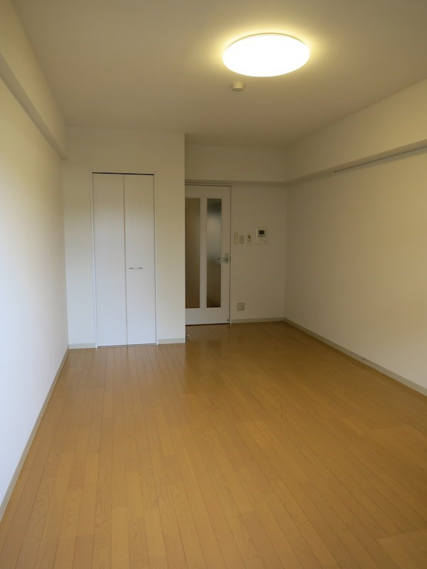 Ｆコスモ新検見川 リビング