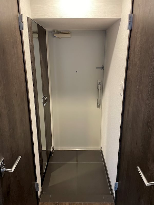 アルティオ ドマーニ 玄関