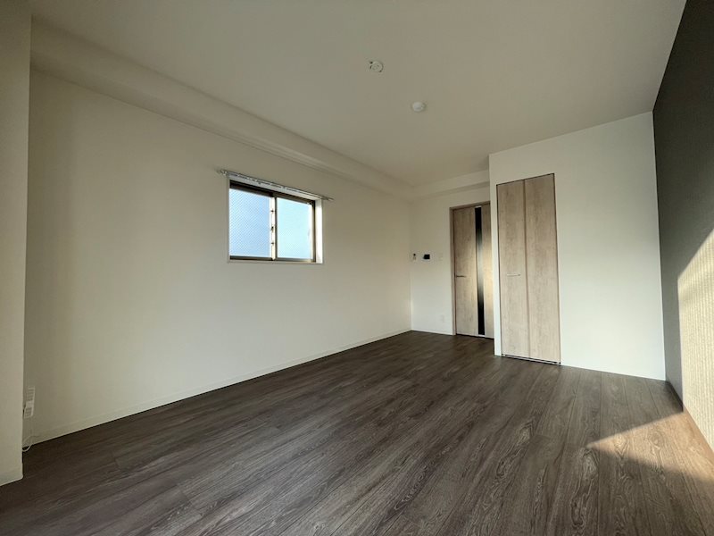 ジュネス稲城 ベッドルーム