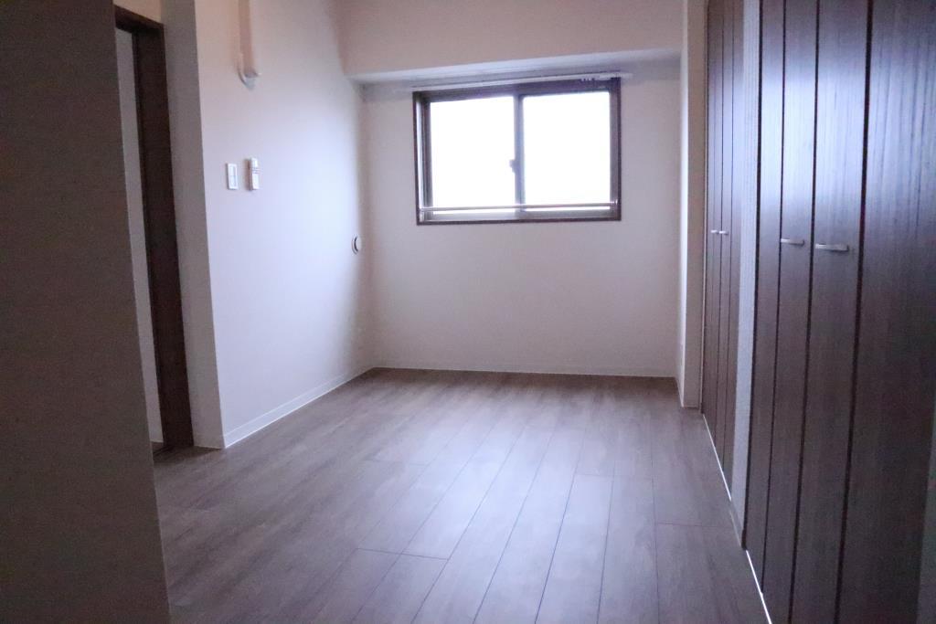 エワル ベッドルーム