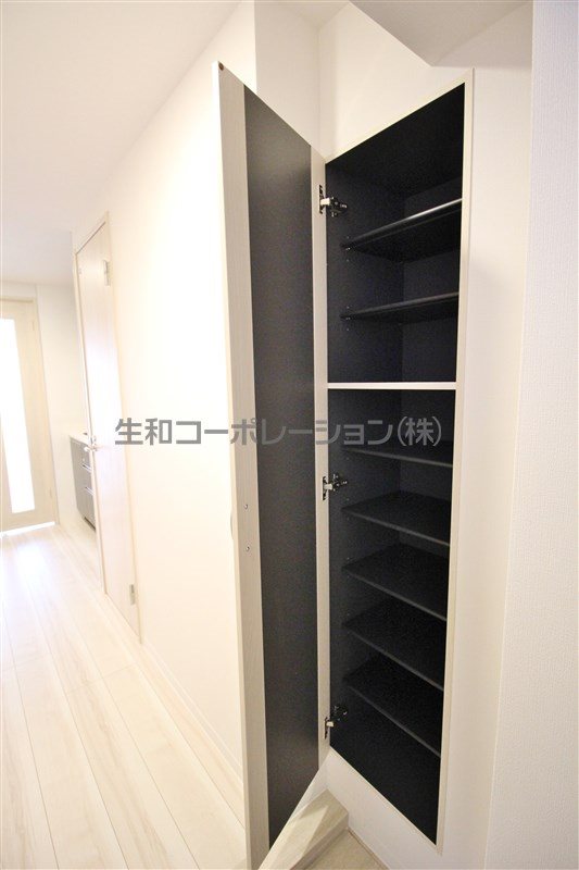 プラシード青山 玄関