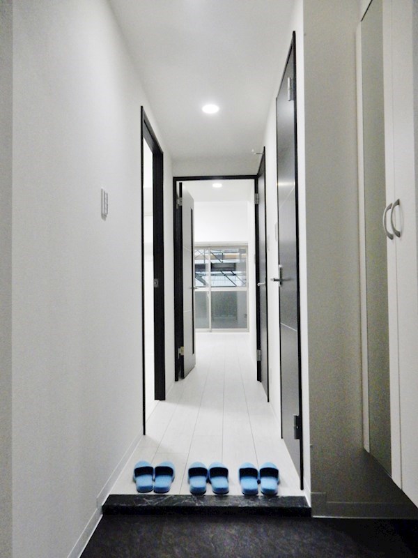 ノーブルスクエア新町 玄関