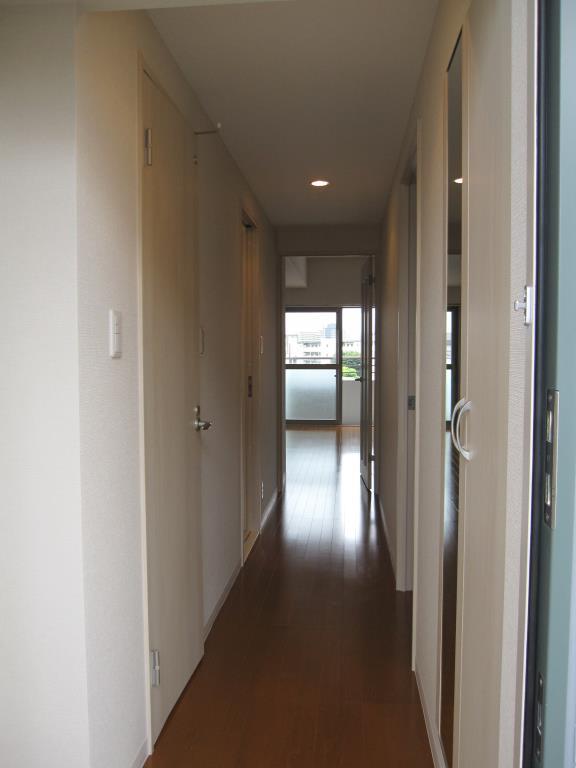 モンテジョア 玄関