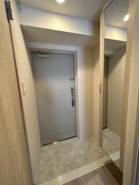 コンフォース堀切 玄関