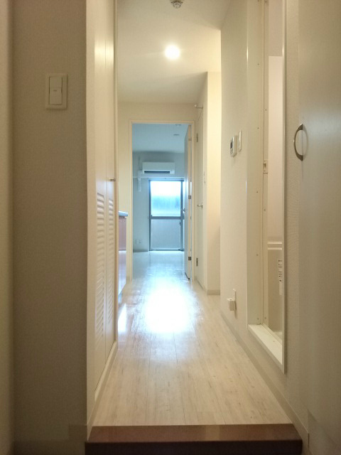 サウスイースト千 玄関