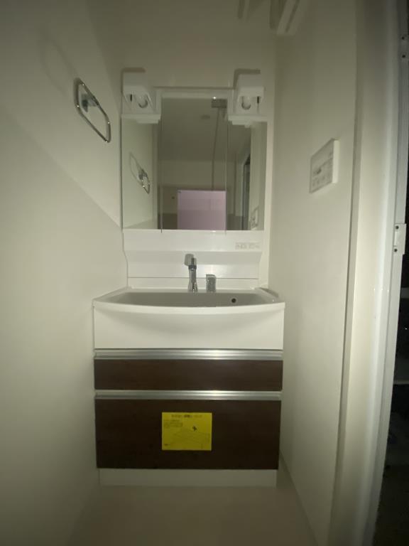 WISTERIA(ウェスタリア) 玄関