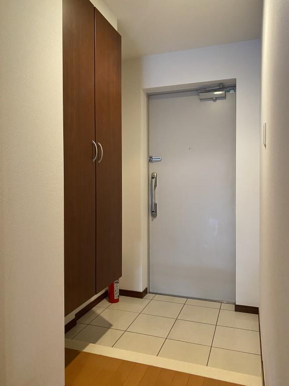 グリシーヌ 玄関