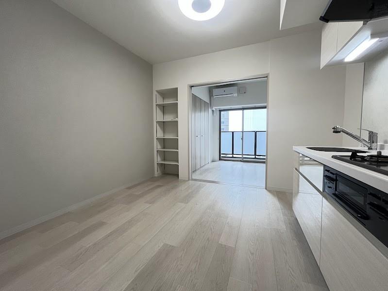 リュエルうめきた リビング