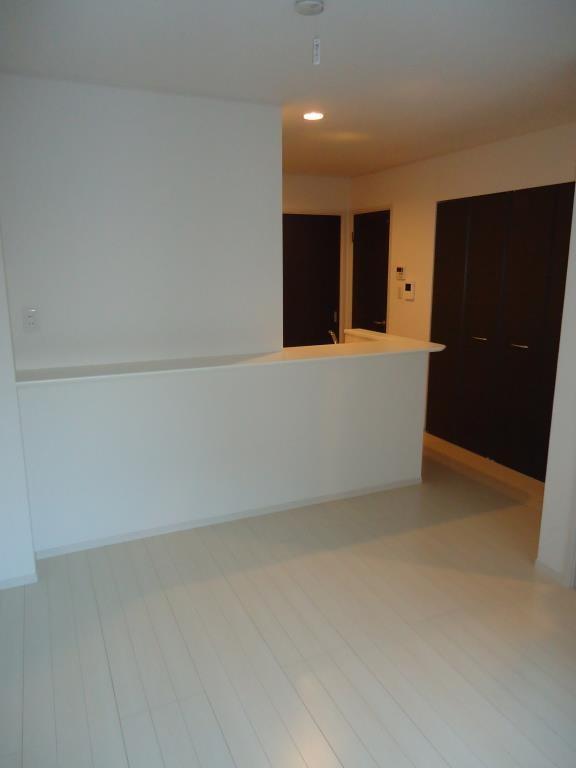 テスタ ネーラ リビング