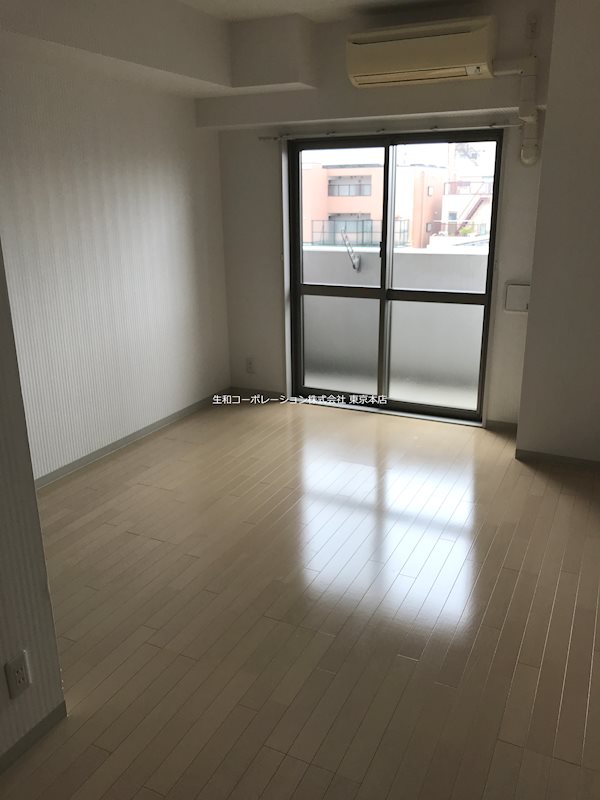 コウジーコート（東京） リビング