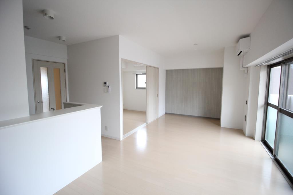 クレシェンテ月島 リビング