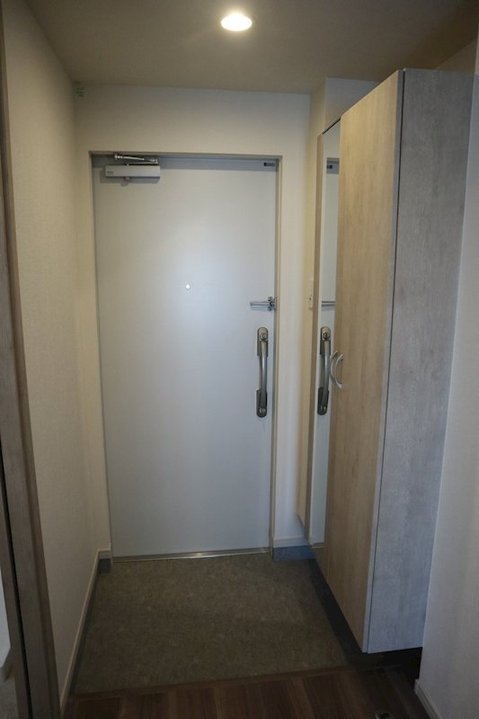 メゾン ド シェンヌ 玄関