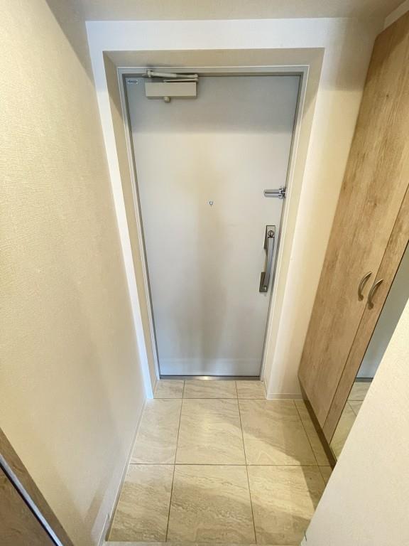 ポルタフォルトゥーナ 玄関