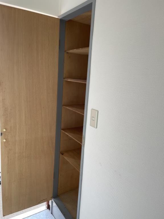 ホワイトシャトル柿の木坂 玄関