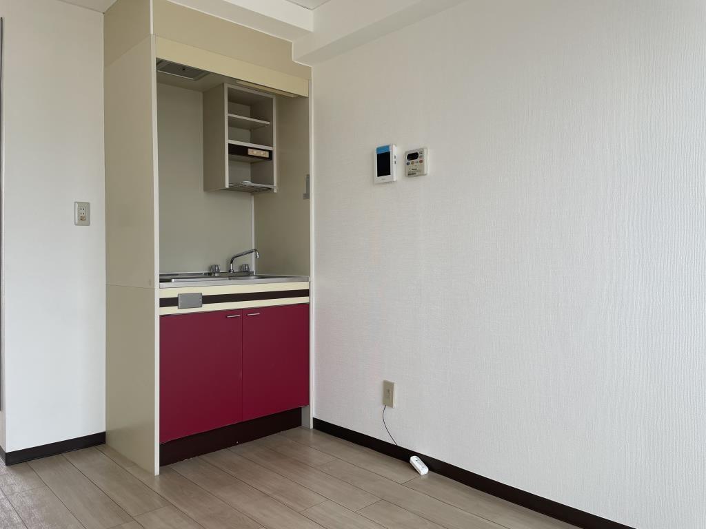 ホワイトシャトル柿の木坂 リビング