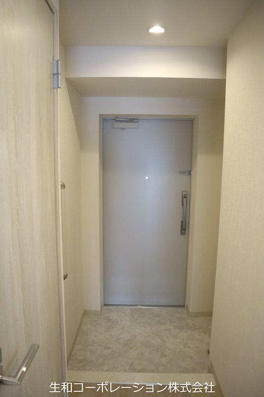 ラフィシア関内 玄関