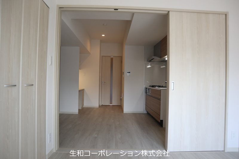 ラフィシア関内 リビング