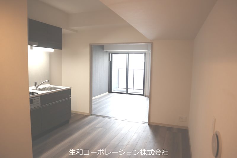 ラフィシア関内 リビング