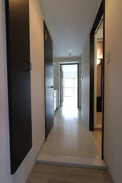 ルミナス都 玄関