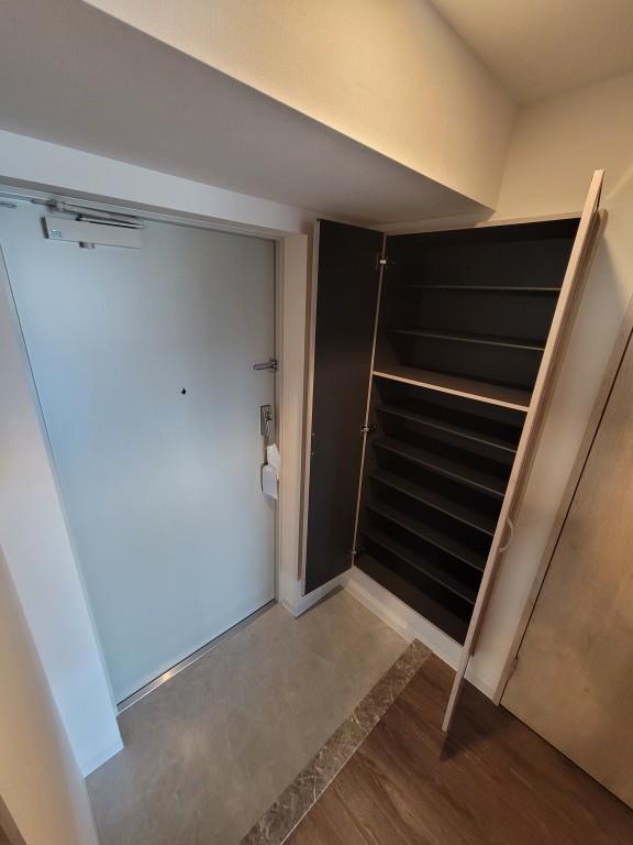 Horizon Residence 玄関